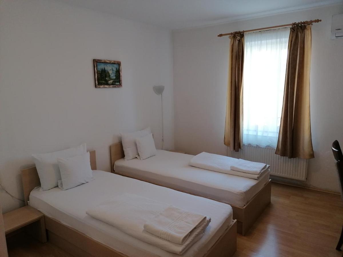 Casa La Fayette Hotell Timişoara Eksteriør bilde