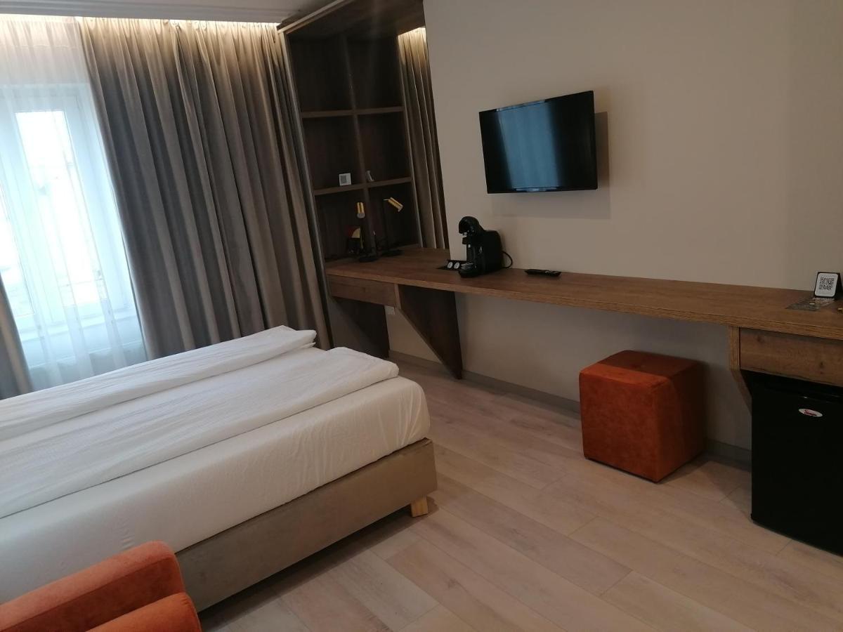 Casa La Fayette Hotell Timişoara Eksteriør bilde